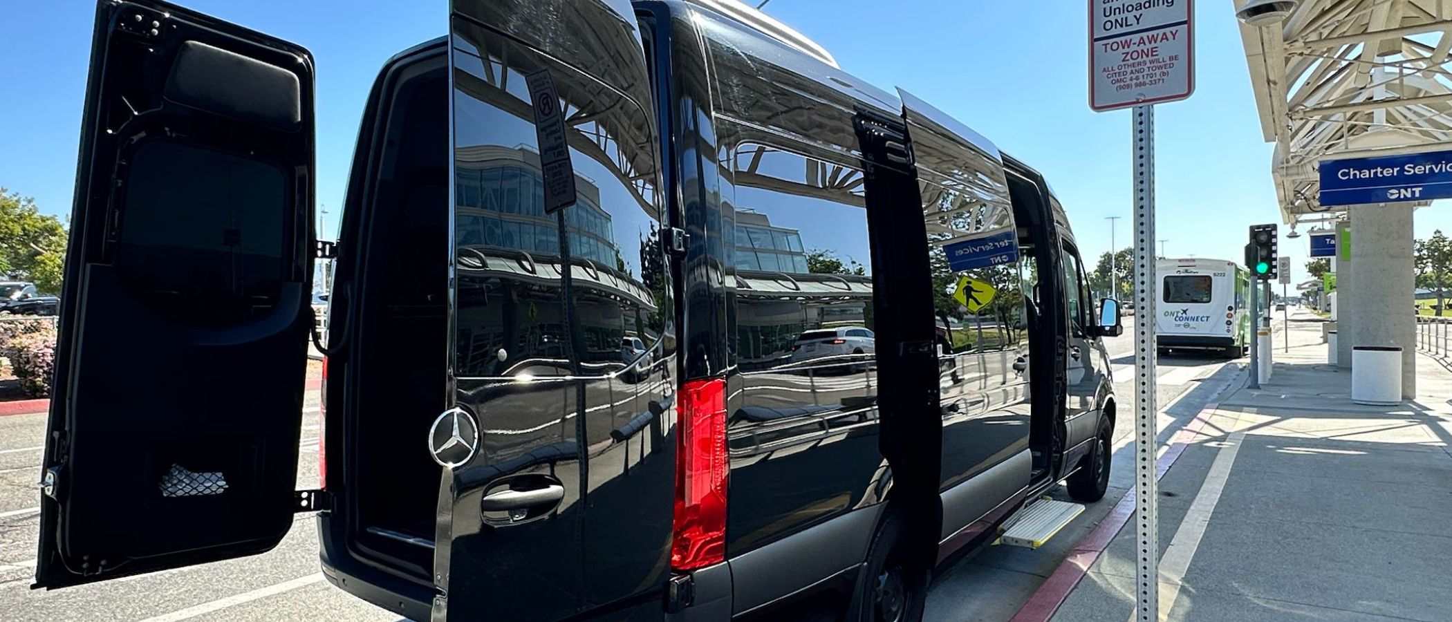 Ontario Airport Limo – 24/7 Airport Transportation Service