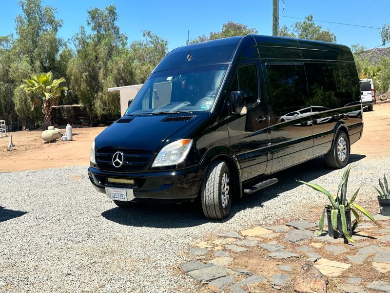 Professional Transfers with Ontario Corporate Limo