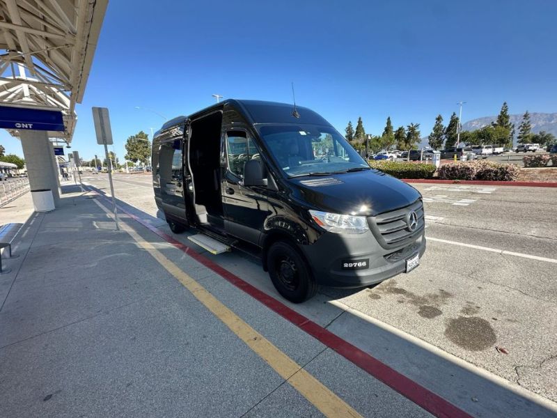 Corporate Travel Made Easy with Ontario Airport Limo