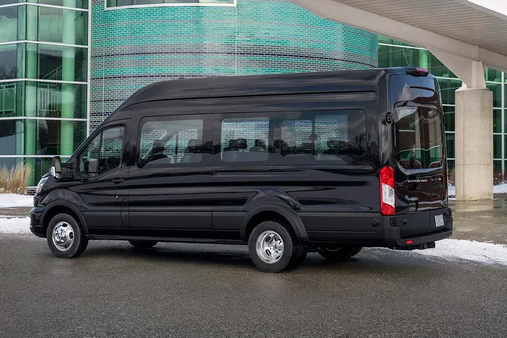 car service Ontario airport, Ontario airport shuttle, airport transportation Ontario CA, limo service Ontario CA, shuttle to Ontario airport